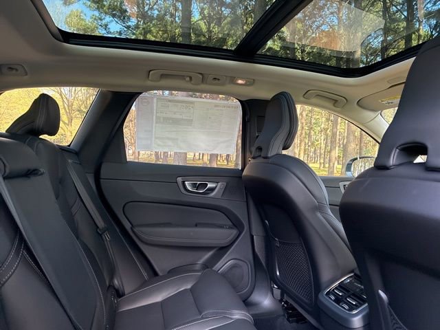 New 2026 Volvo XC60 B5 Ultra w/ Protection Package Premier AWD/4WD image 25