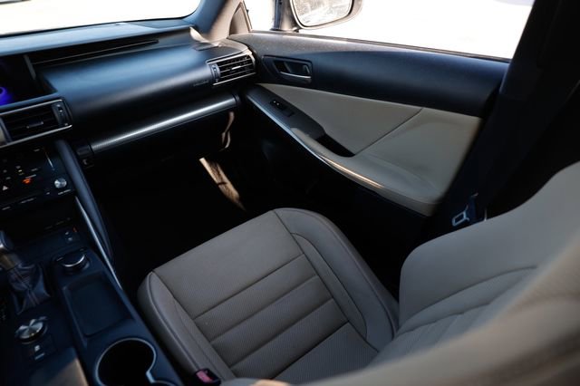 Used 2017 Lexus IS 200t F Sport image 27