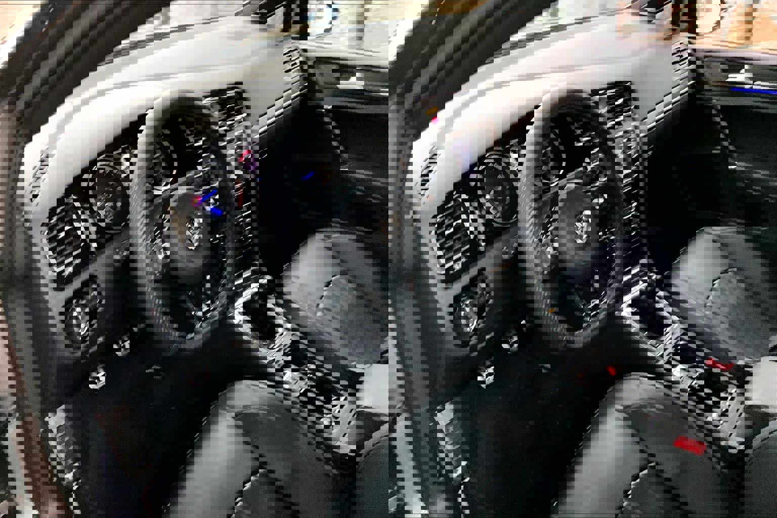 Used 2017 Volkswagen Golf R 4-Door image 16