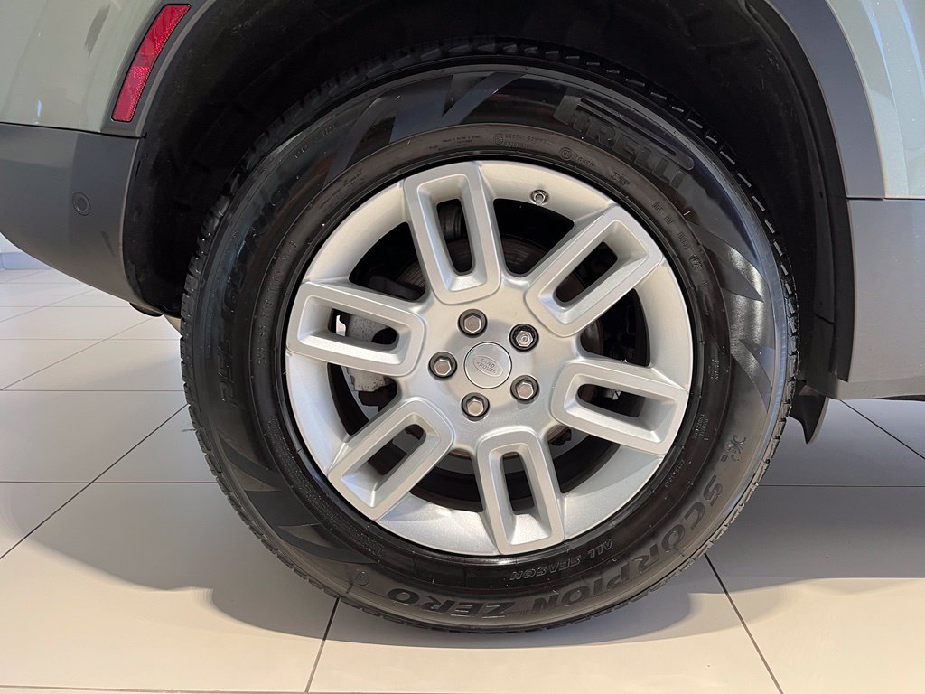 Certified 2020 Land Rover Defender 110 S AWD/4WD image 19