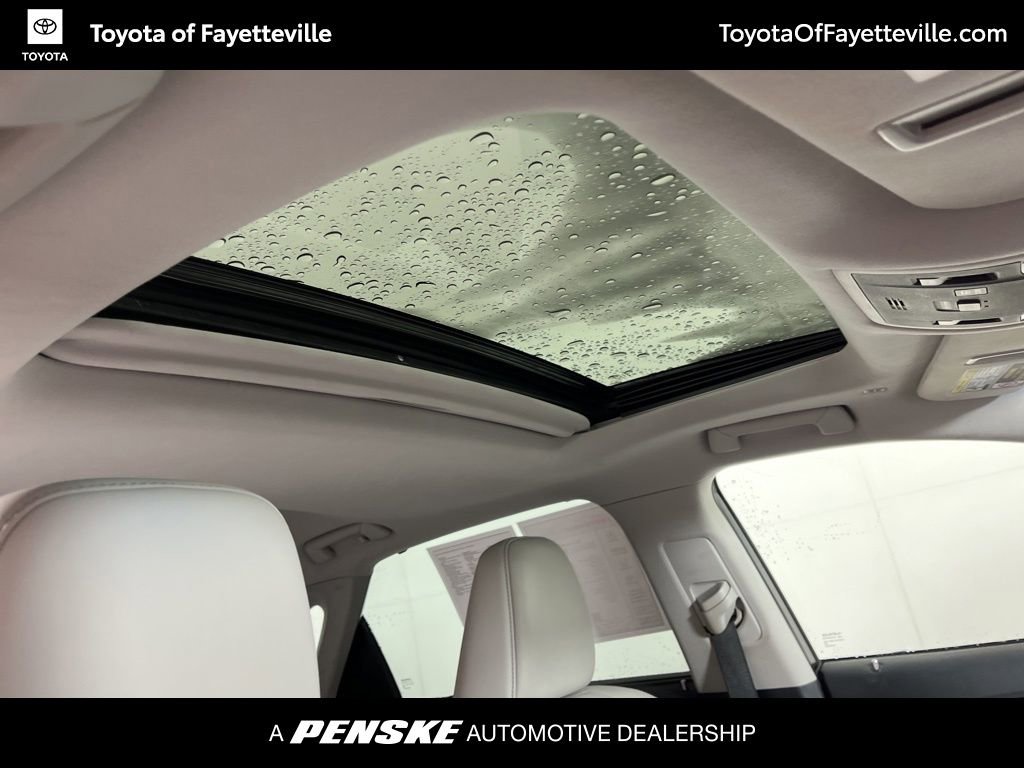 Used 2017 Lexus RX 450h AWD image 5