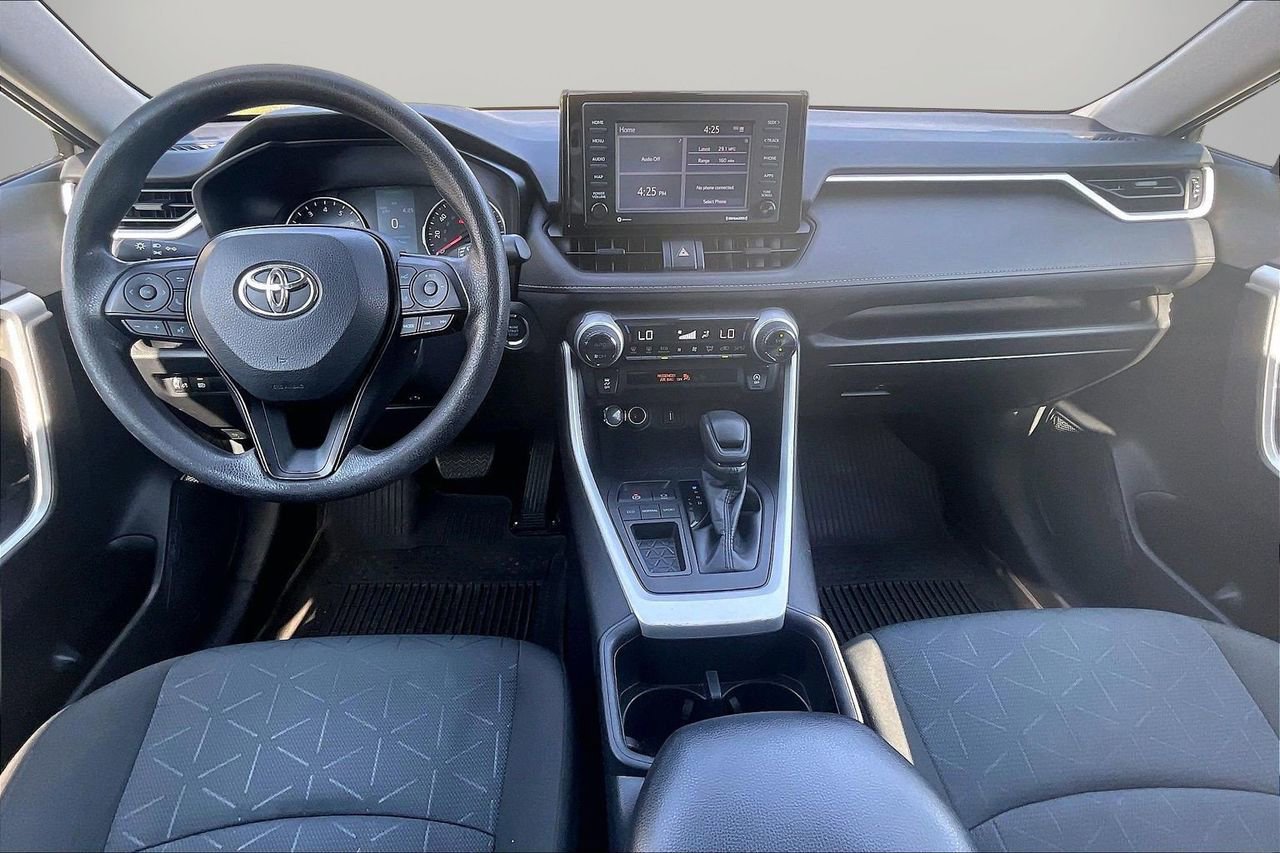 Used 2022 Toyota RAV4 XLE image 15