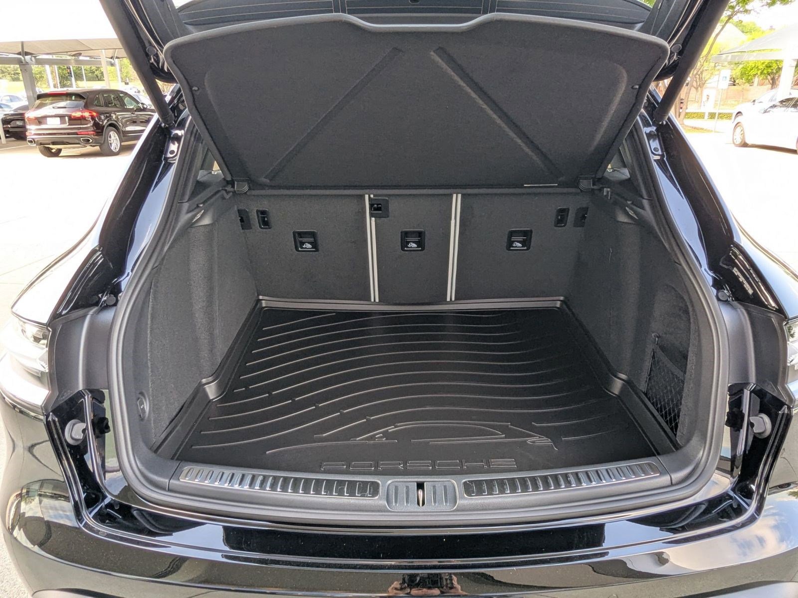 New 2026 Porsche Macan S AWD/4WD image 23