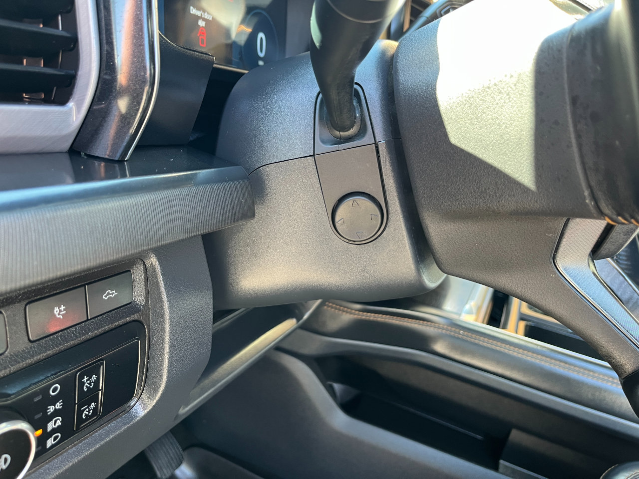 Used 2024 Ford F350 Platinum image 15