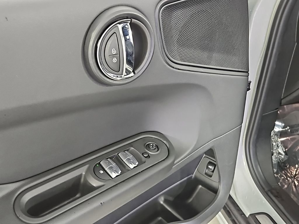 Used 2021 MINI Cooper Countryman image 12