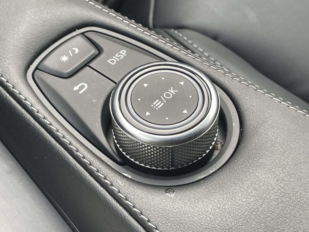 Used 2025 INFINITI QX50 Pure image 29