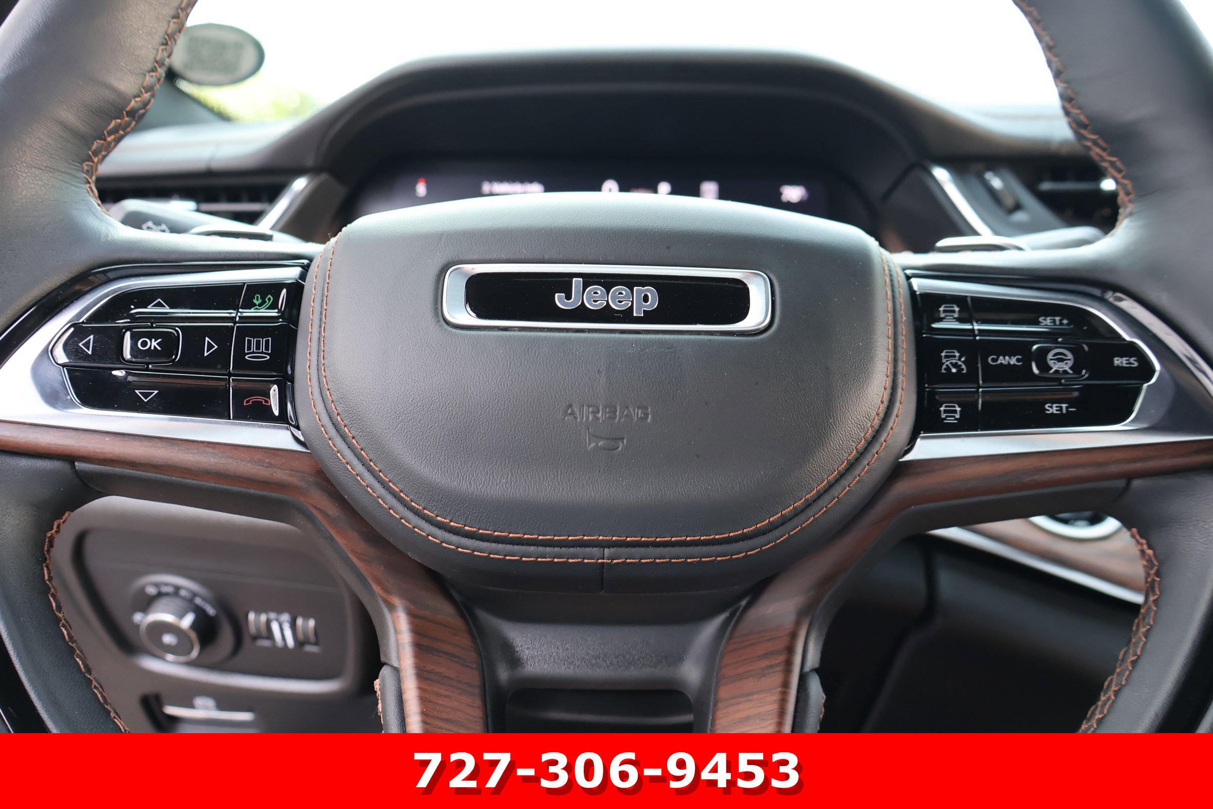 Used 2025 Jeep Grand Cherokee L Summit w/ Advanced Protech Group IV AWD/4WD image 25