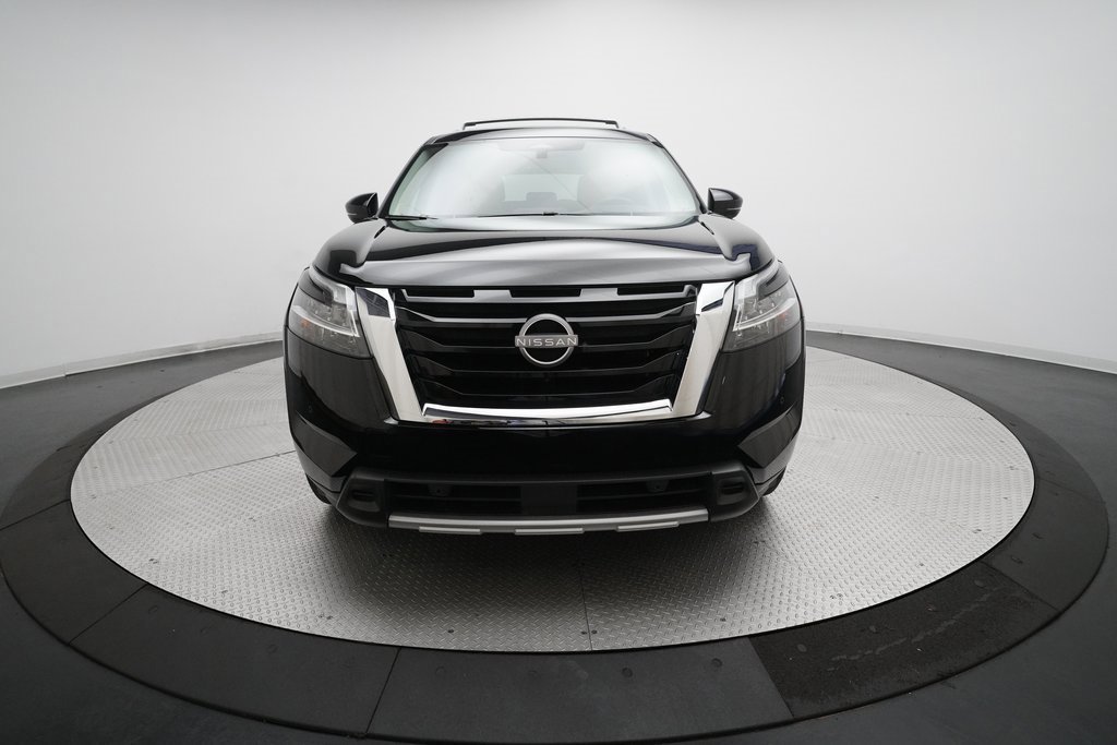 Certified 2024 Nissan Pathfinder Platinum w/ Cargo Package image 11