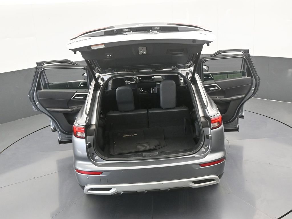 Used 2022 Mitsubishi Outlander SE image 73