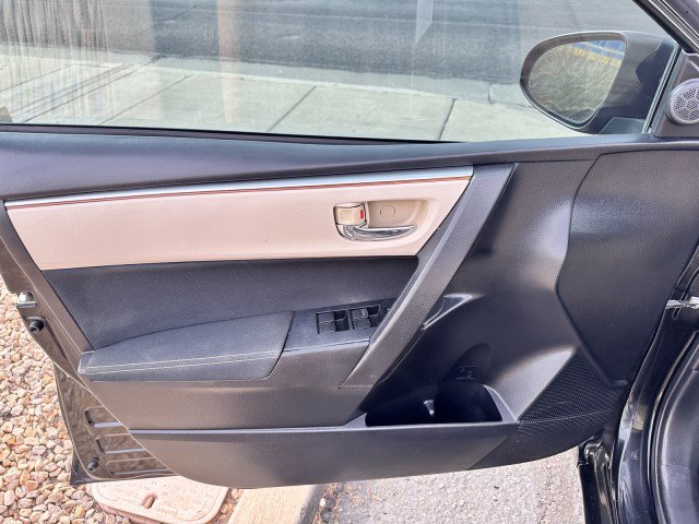 Used 2015 Toyota Corolla LE image 10