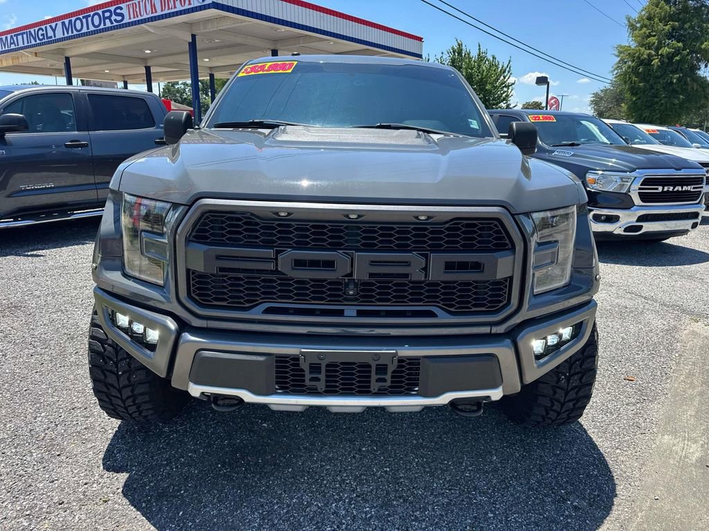 Used 2018 Ford F150 Raptor w/ Equipment Group 802A Luxury AWD/4WD image 2