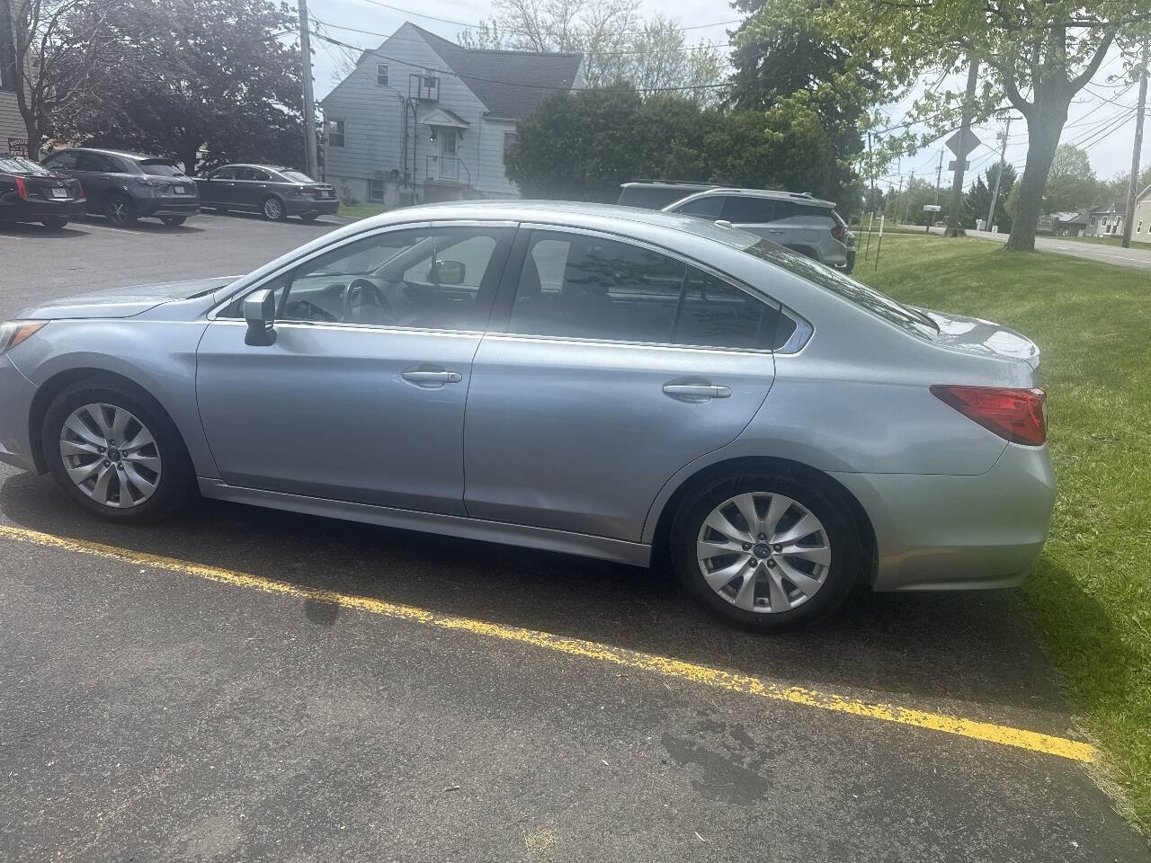 Used 2015 Subaru Legacy 2.5i Premium AWD/4WD image 9