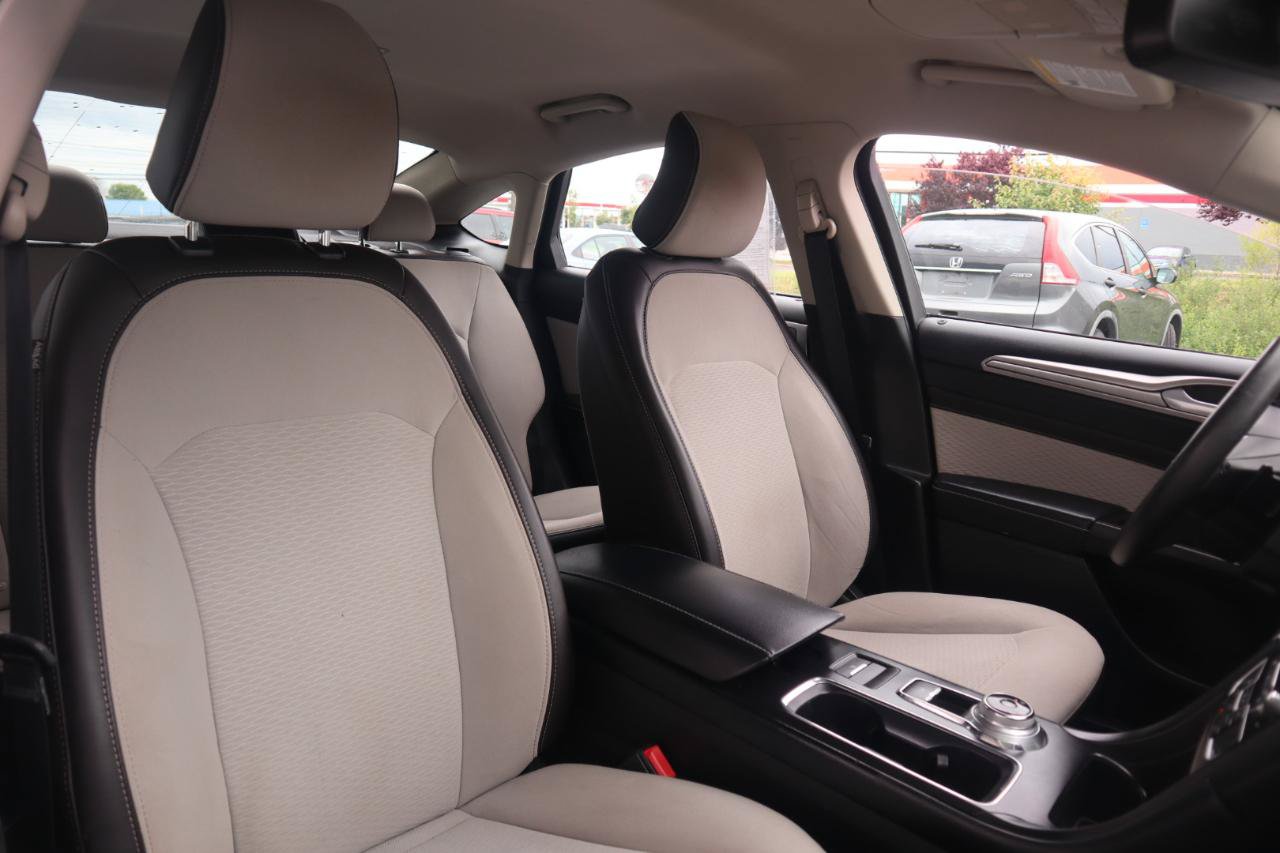 Used 2019 Ford Fusion SE w/ Equipment Group 151A FWD image 39