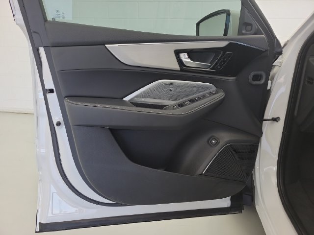 Used 2025 Acura MDX w/ Technology Package FWD image 20