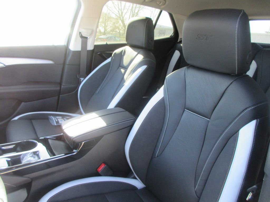 New 2026 Buick Envision Sport Touring image 13