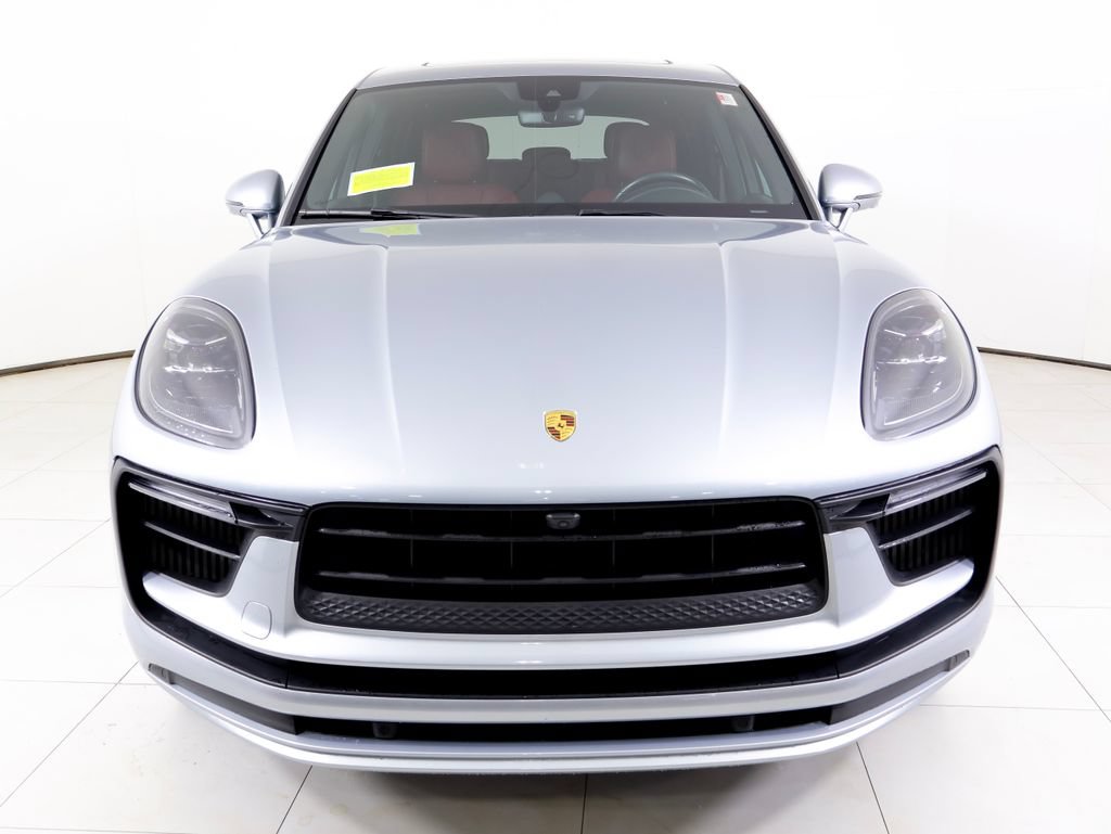 Certified 2022 Porsche Macan S w/ Premium Package Plus AWD/4WD image 35
