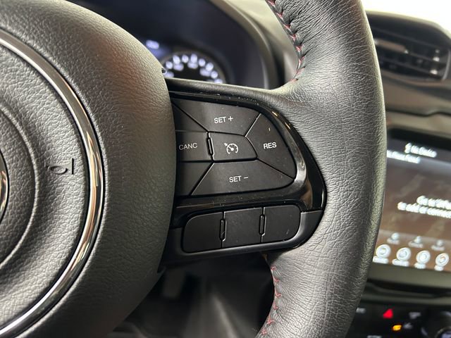 Used 2022 Jeep Renegade Trailhawk image 17