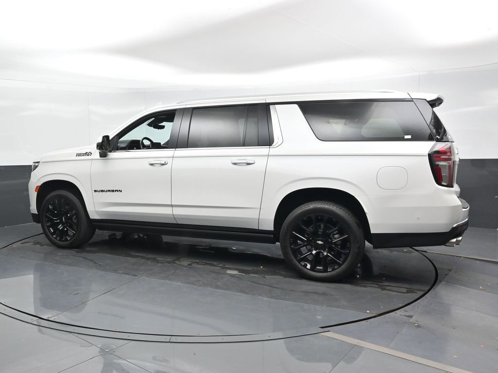 Used 2024 Chevrolet Suburban High Country w/ Advanced Technology Package image 9