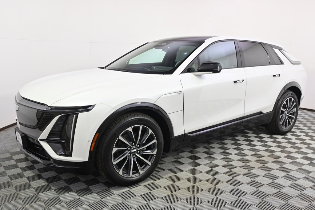 New 2025 Cadillac Lyriq Sport image 2