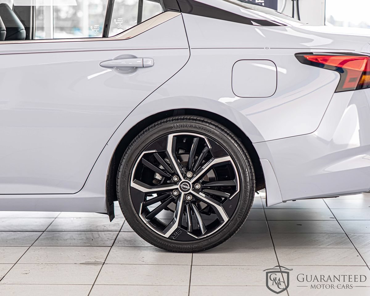 Used 2024 Nissan Altima 2.5 SR w/ SR Premium Package FWD image 8