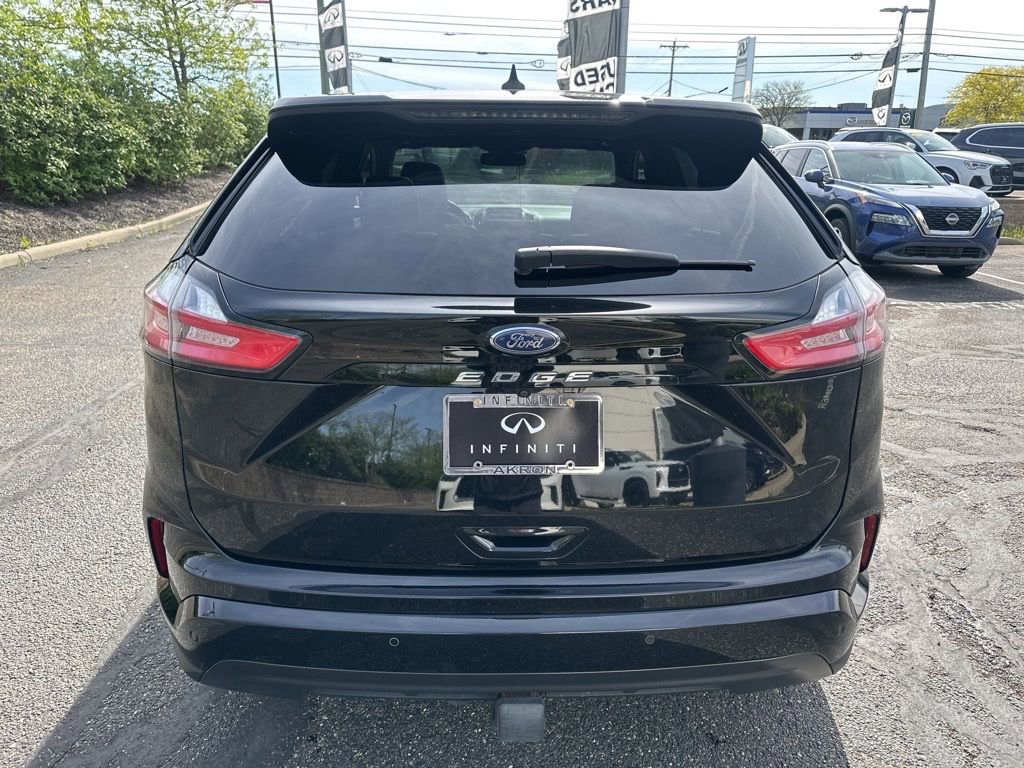 Used 2023 Ford Edge ST-Line w/ Class II Trailer Tow Package AWD/4WD image 12