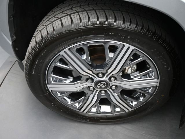 Used 2025 Toyota Sequoia Capstone image 33