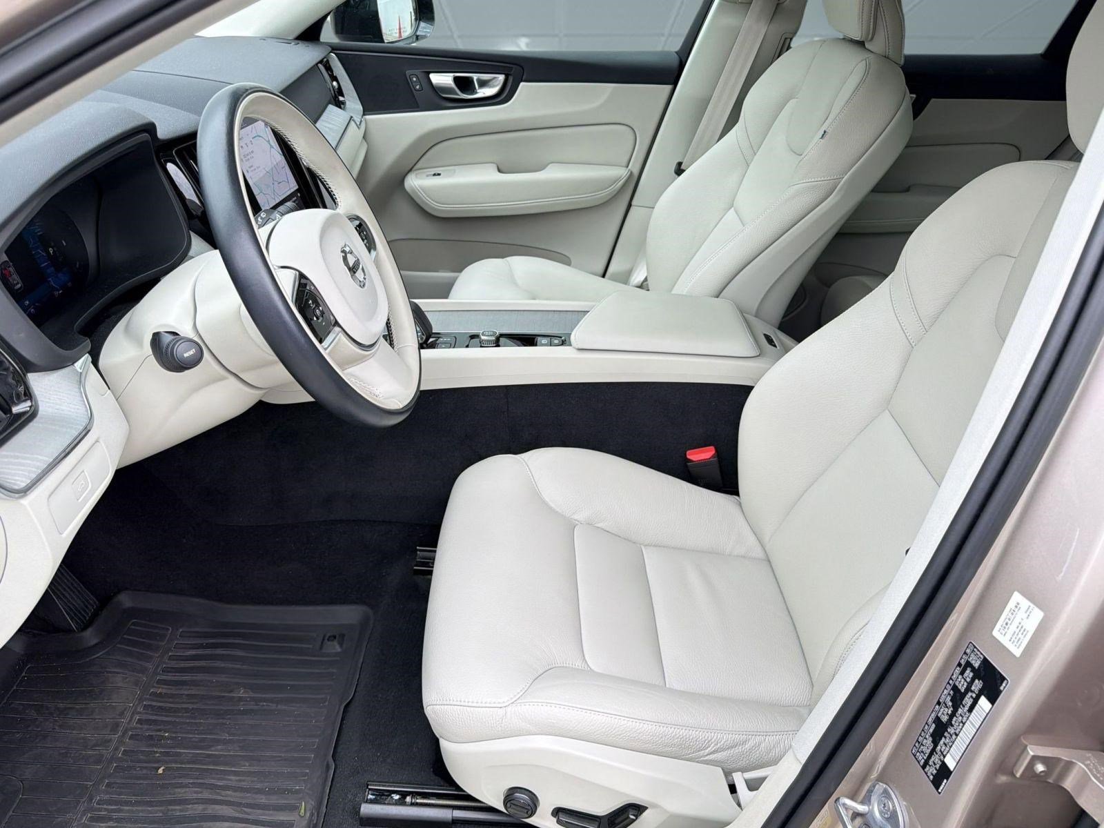 Used 2024 Volvo XC60 B5 Plus w/ Protection Package Premier AWD/4WD image 5