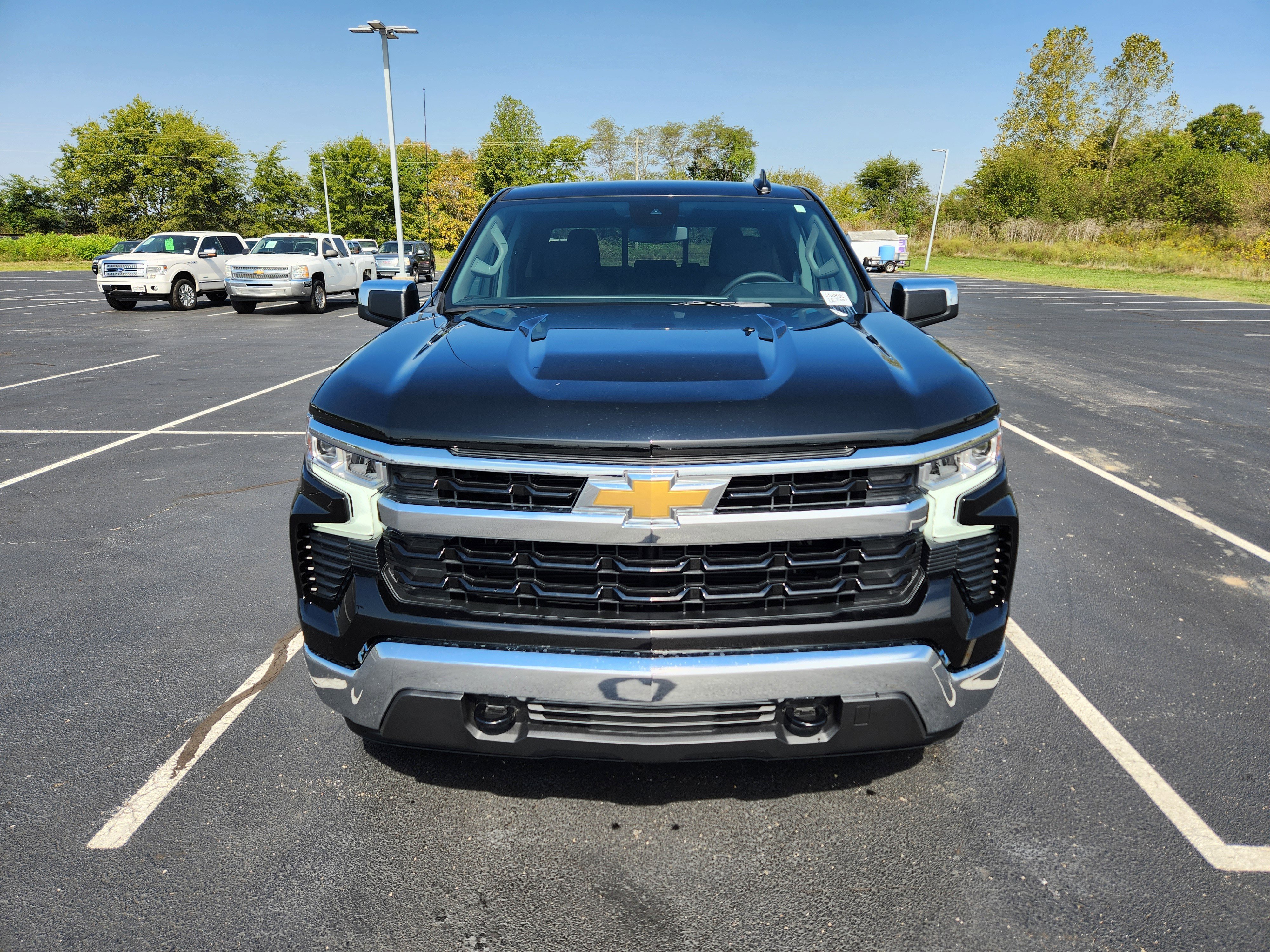 New 2025 Chevrolet Silverado 1500 LT image 2