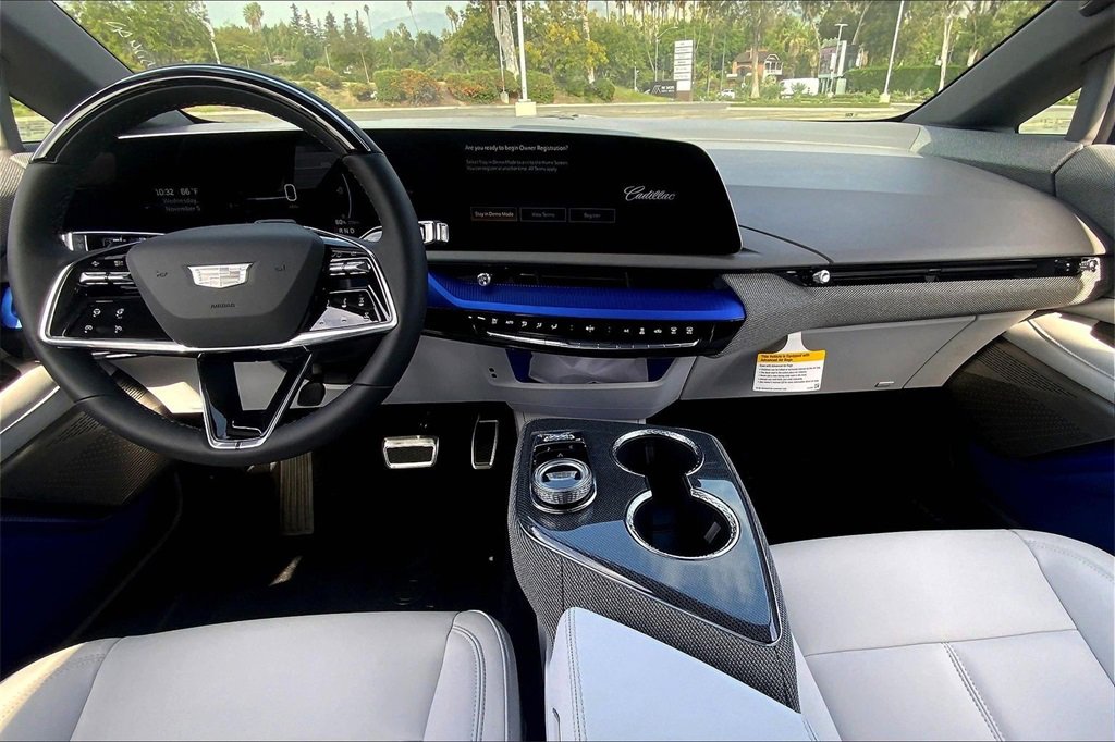 New 2026 Cadillac Optiq Sport 1 image 7