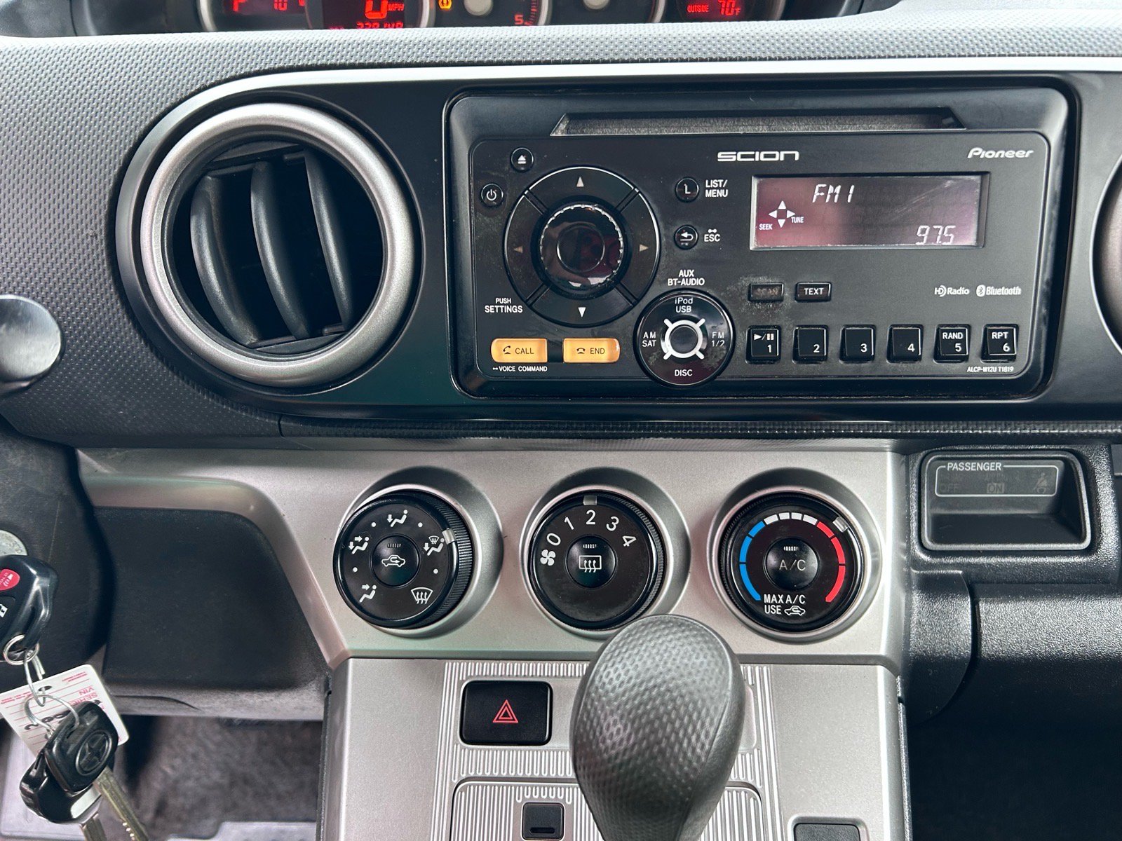 Used 2012 Scion xB FWD image 20