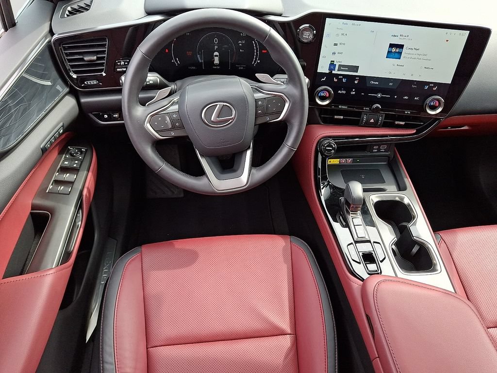 Used 2024 Lexus NX 250 FWD image 13
