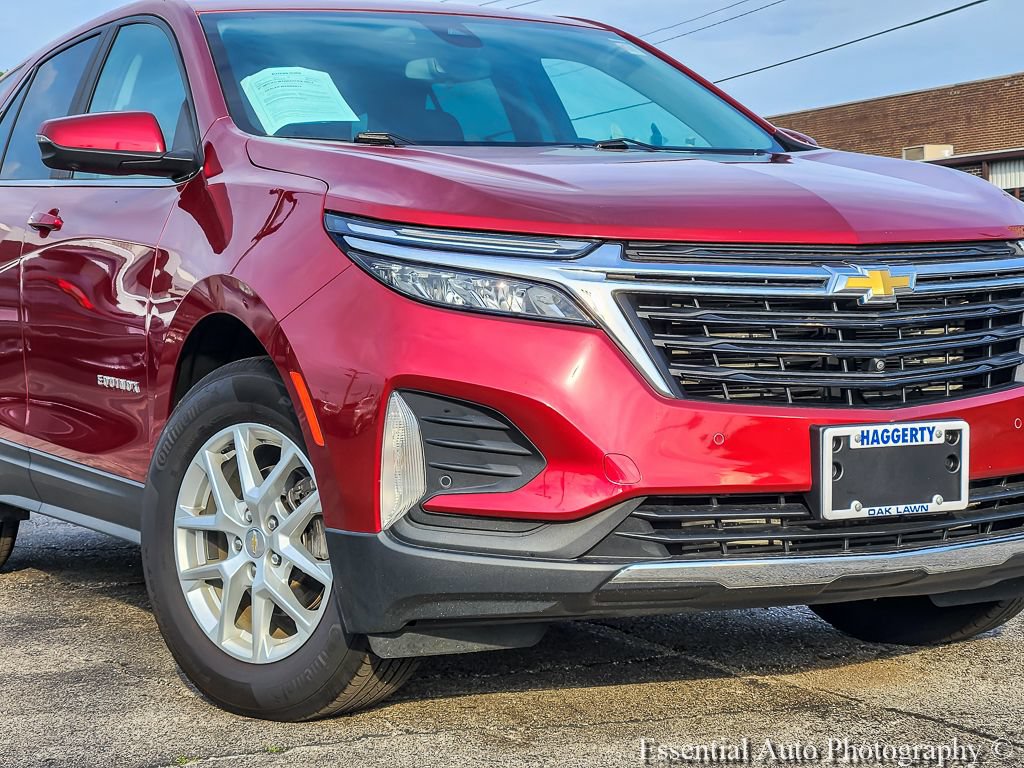 Used 2023 Chevrolet Equinox LT FWD image 2