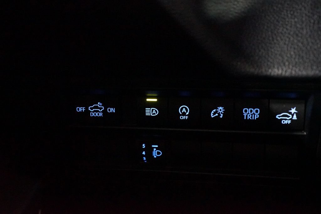 Used 2024 Toyota Tundra SR5 w/ SR5 Convenience Package RWD image 25