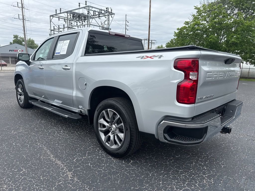 Used 2022 Chevrolet Silverado 1500 LT w/ Bed Protection Package AWD/4WD image 5