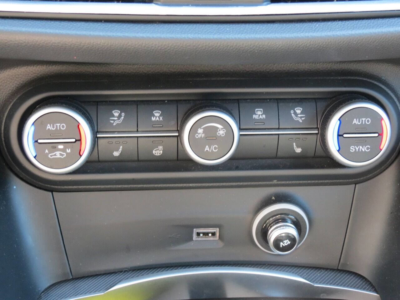 Used 2021 Alfa Romeo Stelvio Ti Sport image 21