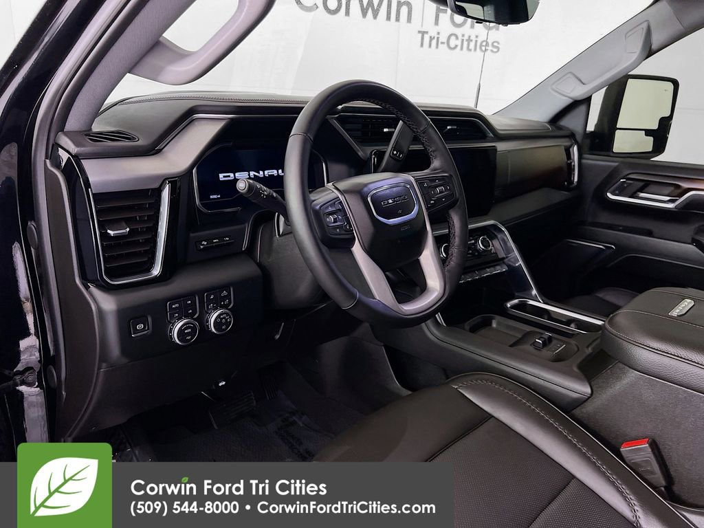 Used 2024 GMC Sierra 3500 Denali w/ Denali Reserve Package image 3