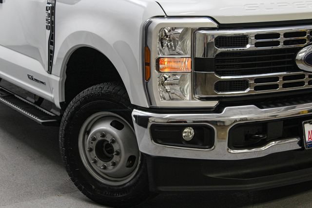 Used 2026 Ford F350 XLT AWD/4WD image 3