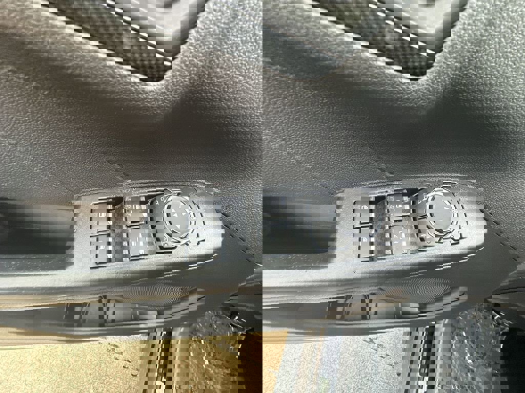 Used 2024 Ford Escape ST-Line w/ Tech Pack #1 image 25