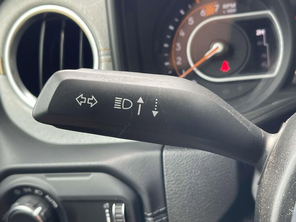 Used 2024 Jeep Wrangler Sahara image 21