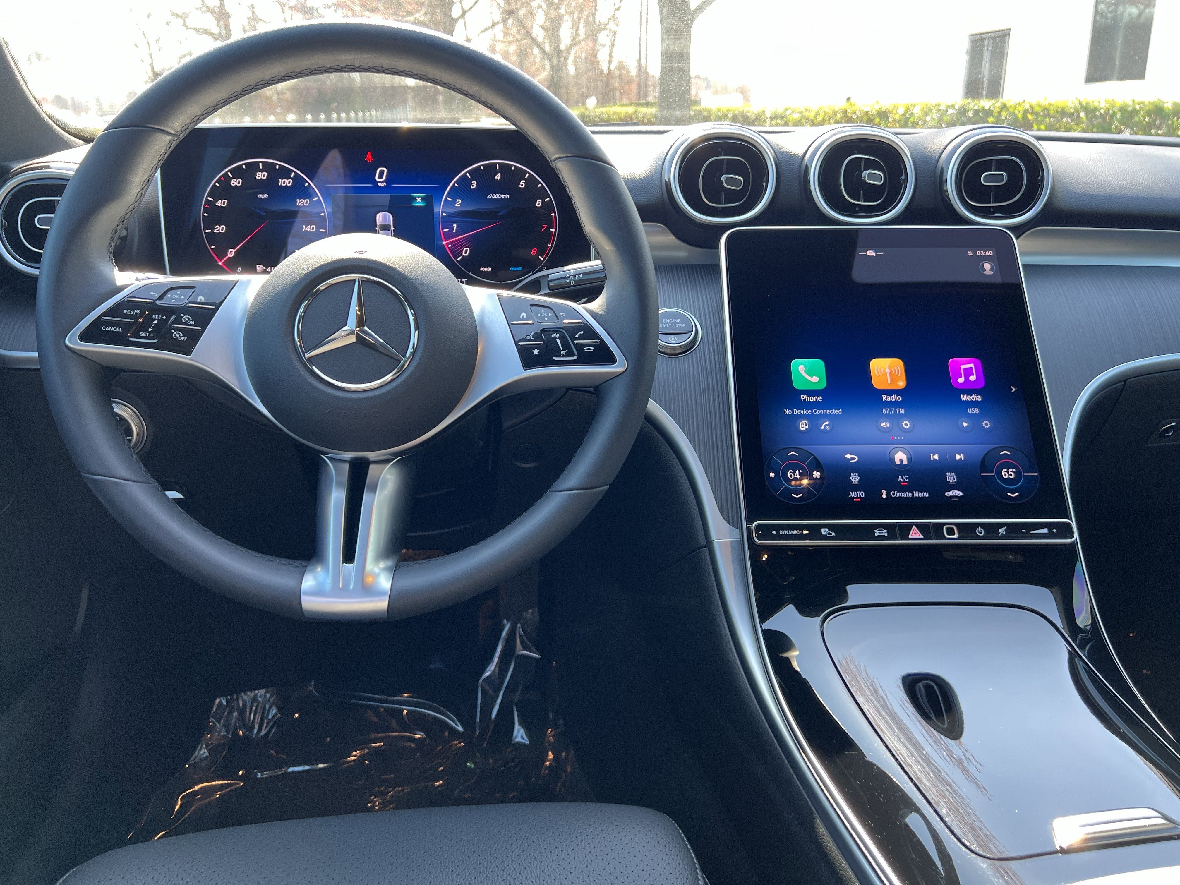 Used 2025 Mercedes-Benz C 300 Sedan image 30