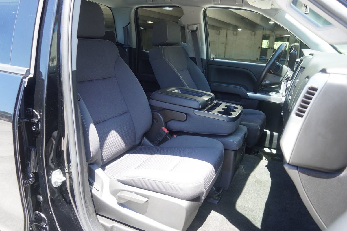 Used 2018 Chevrolet Silverado 1500 LT AWD/4WD image 15