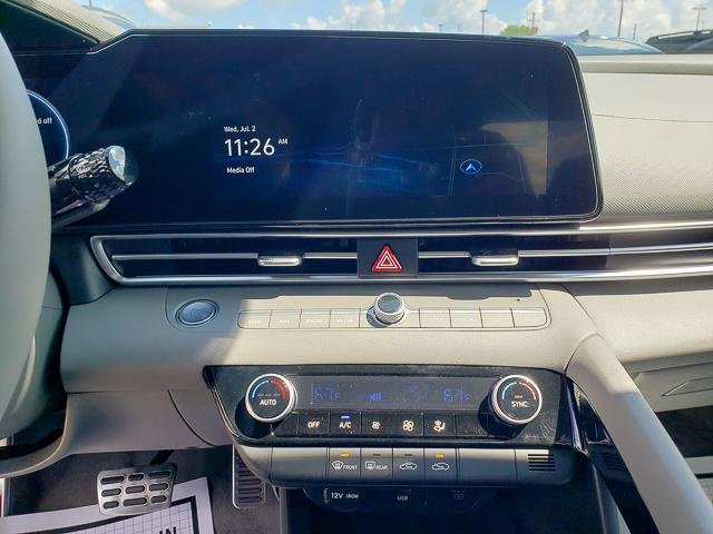 New 2025 Hyundai Elantra SEL image 9