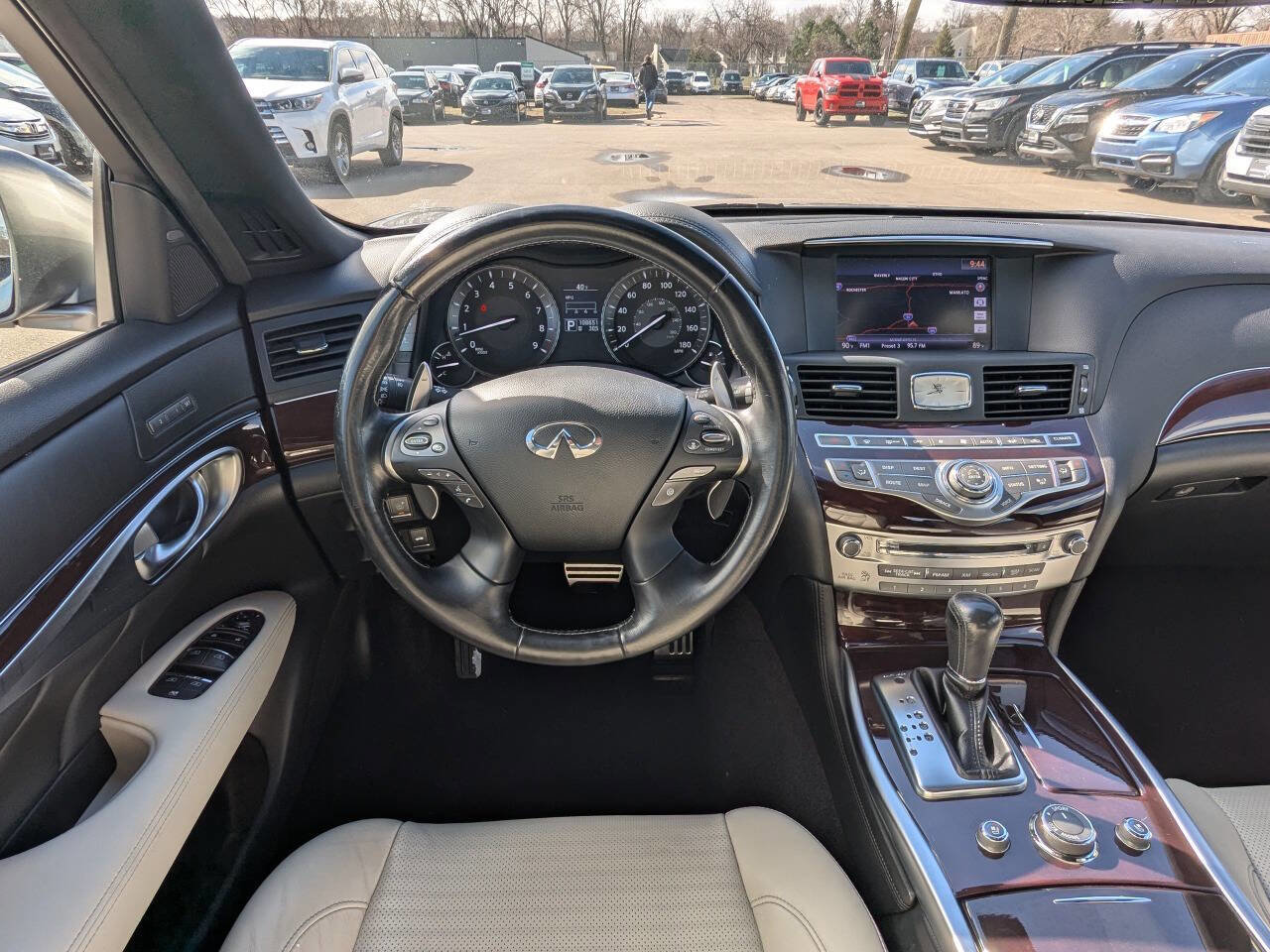 Used 2013 INFINITI M56 x w/ Sport Pkg image 16