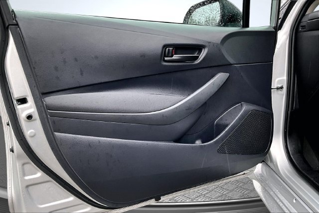 Used 2025 Toyota Corolla LE FWD image 20