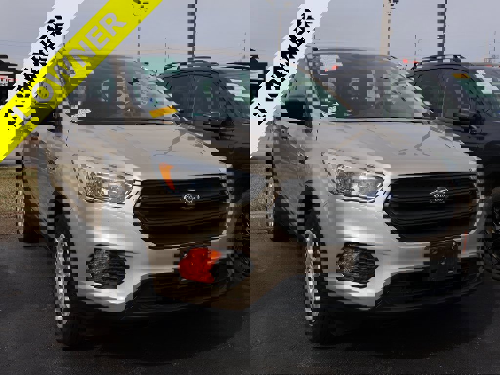 Used 2017 Ford Escape S image 1