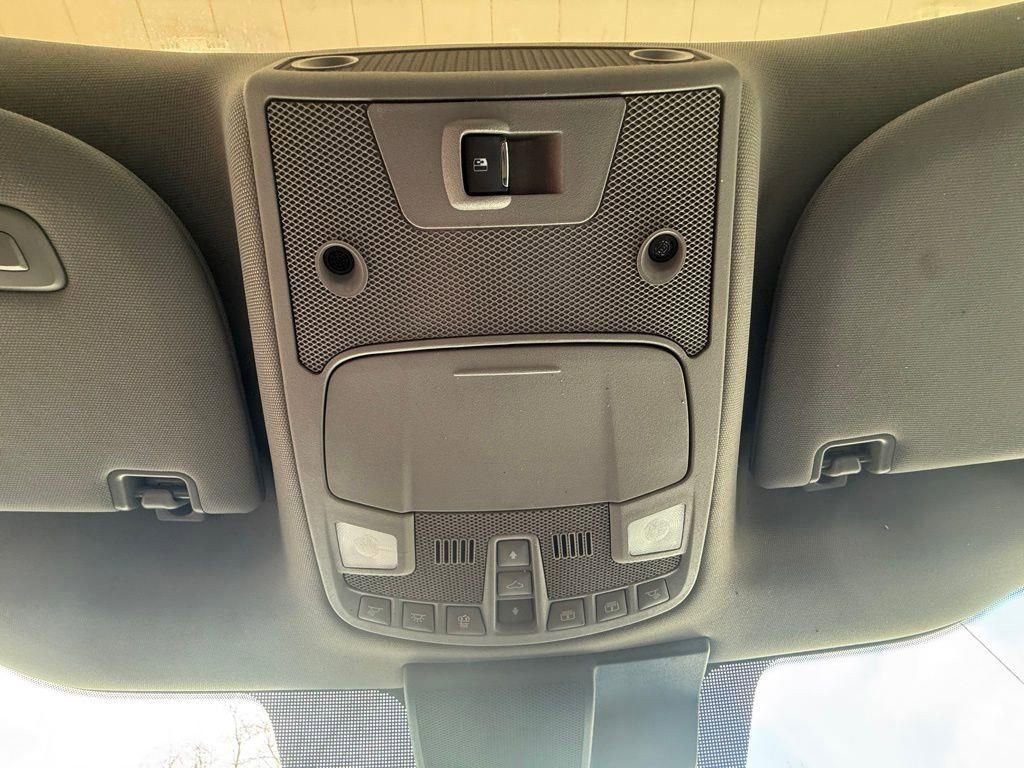 Used 2020 Ford F150 Lariat w/ Equipment Group 502A Luxury image 38