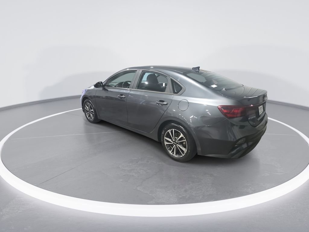 Used 2023 Kia Forte LXS image 6