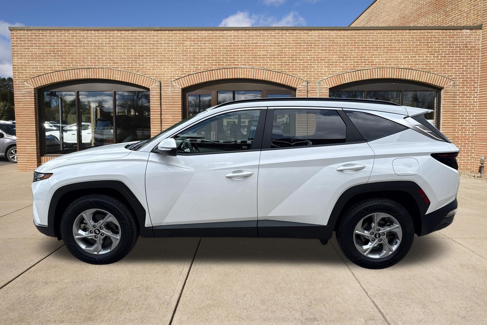 Certified 2023 Hyundai Tucson SEL AWD/4WD image 7