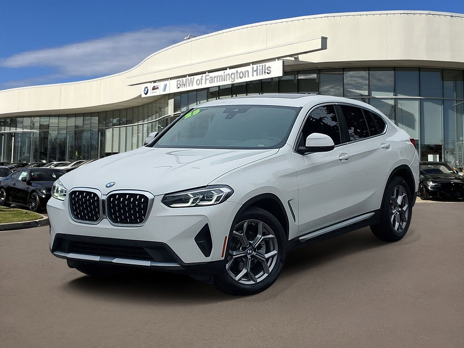 Used 2023 BMW X4 xDrive30i image 1