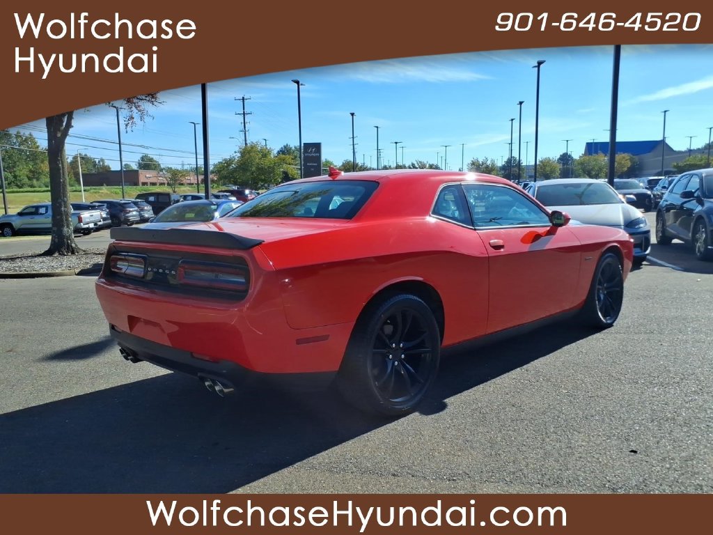 Used 2016 Dodge Challenger R/T Plus RWD image 5